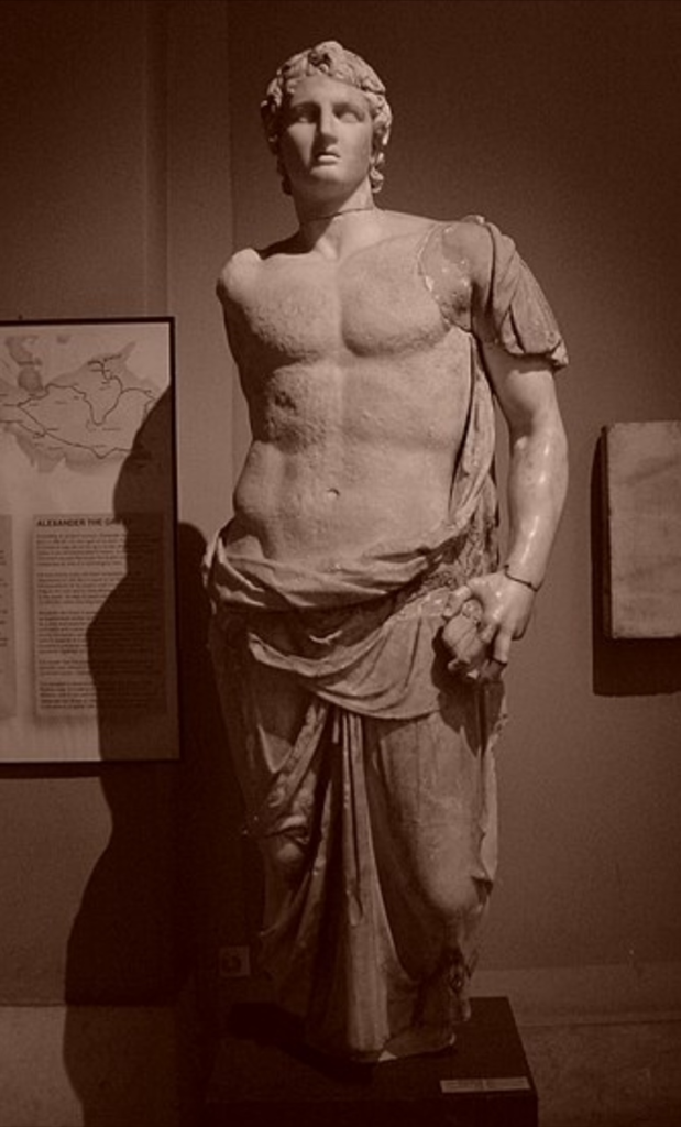 Statua in pietra di Alessandro Magno, che oggi risiede nel Museo Archeologico di Instanbul.