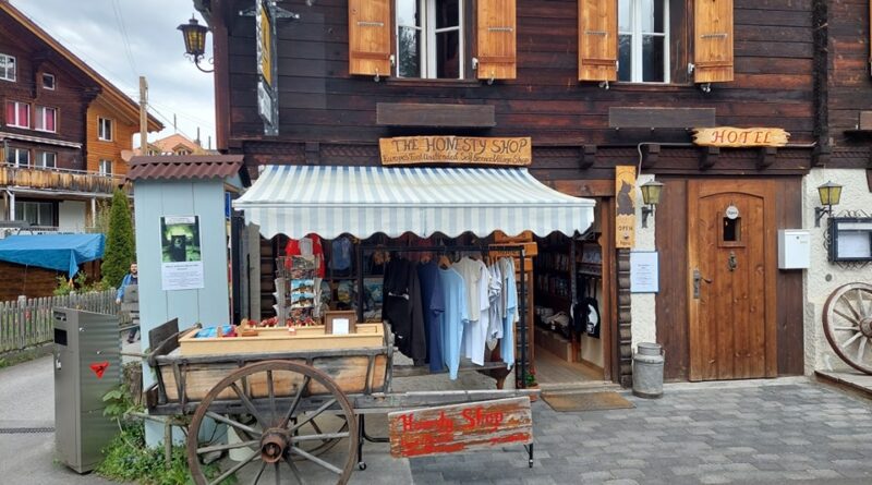 Un negozio a fiducia in Svizzera Fonte: The Honesty Shop, https://www.facebook.com/TheHonestyShop/